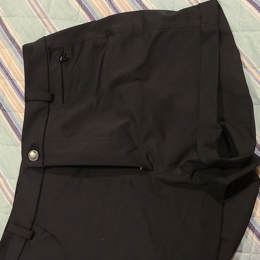 Lululemon | Womens Get it On Solid Black Shorts 8